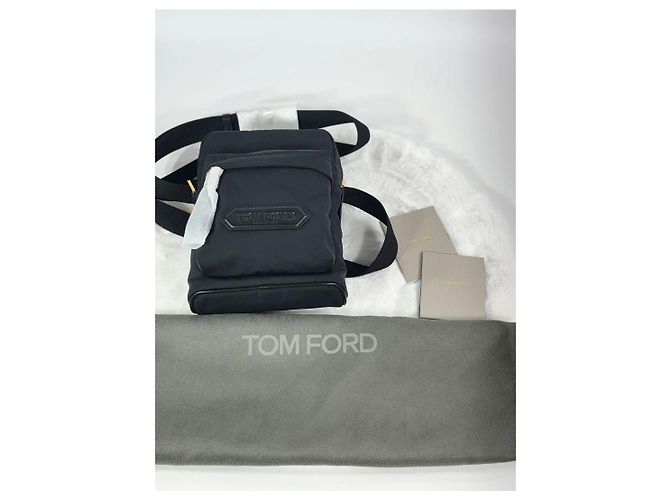 Tom Ford Borsa a tracolla messenger in nylon riciclato Nero Autentica - vista 5