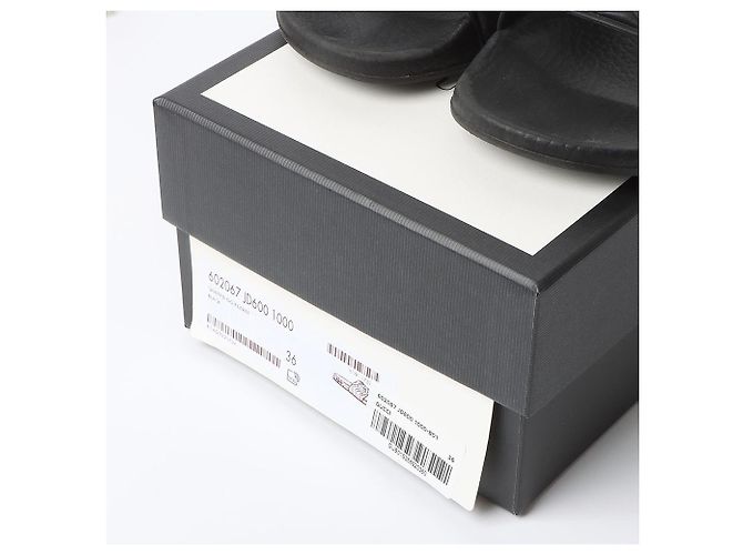 Gucci Taglia delle pantofole GG Marmont Nero - vista 7