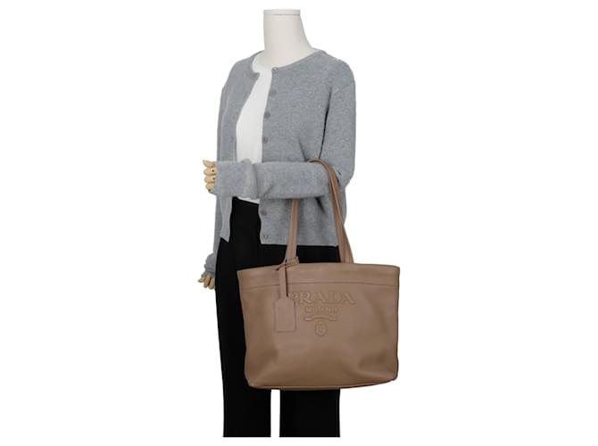 Prada Borsa a tracolla monocromatica Marrone - vista 9