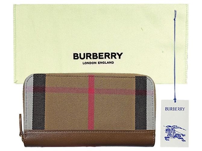 Burberry Portafoglio lungo con zip da donna Canvas Earth Marrone - vista 13