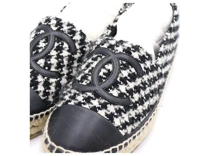 Chanel Sneakers Espadrilles in Tweed con Logo CC Nero da Donna - vista 5