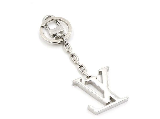 Louis Vuitton Portachiavi Key Ring LV Initiales Argento - vista 4