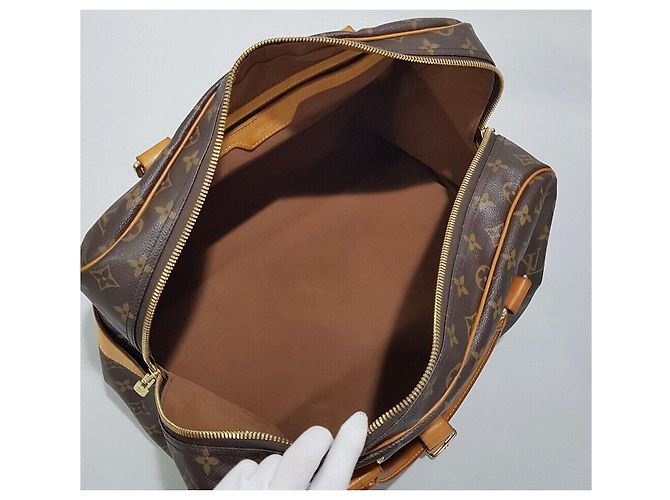 Louis Vuitton Borsa Boston Carryall Monogram Multicolore - vista 9