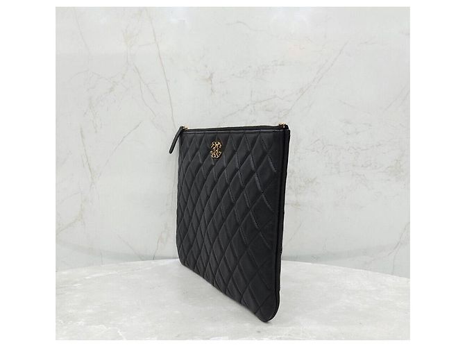 Chanel Clutch Medium Nera con Dettagli Oro No. Nero - vista 2