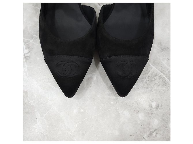 Chanel Scarpe basse Mary Jane in camoscio nero - vista 6