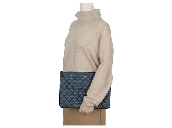 Chanel Clutch Caviar Classic Large Navy Gold Blu - vista 8