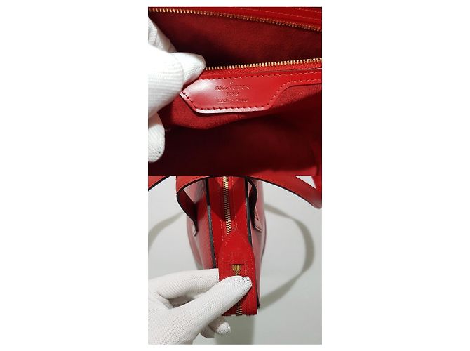 Louis Vuitton Borsa a tracolla Epi Sanga Nero - vista 10