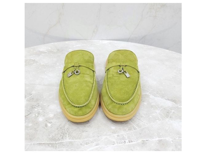 Loro Piana Mules Babouche Chams in Suede D'oro - vista 2
