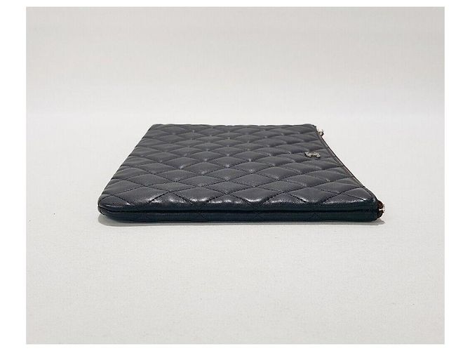 Chanel Borsa a Clutch Classica in Pelle di Agnello Medium Nero - vista 4