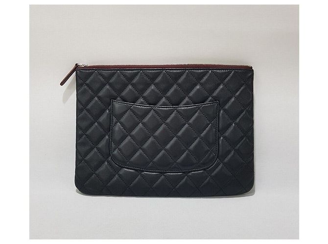 Chanel Borsa a Clutch Classica in Pelle di Agnello Medium Nero - vista 5