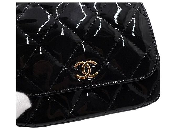 Chanel Mini Borsa a Spalla con Patta e Catena in Vernice Nero - vista 9