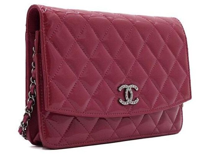Chanel Borsa a tracolla WOC Wallet on Chain in vernice rosa con catena logo tono argento - vista 3