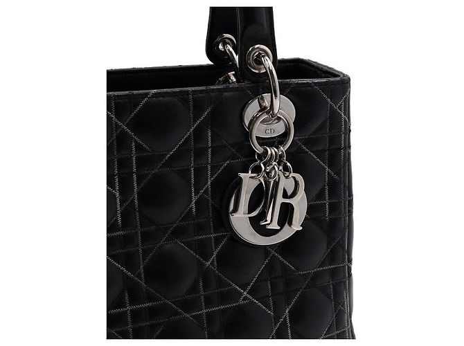 Dior Saco Tote Lady Medium Cannage Preto com Costuras Multicores e Alça de Ombro - vista 8