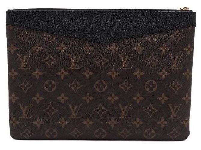 Louis Vuitton Borsa a Pochette Monogram Daily Pouch Multicolore - vista 5