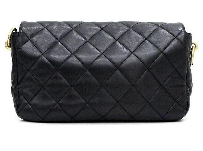 Chanel Borsa a tracolla e borsa a spalla con patta CC in pelle nera e tono oro Season Nero - vista 5