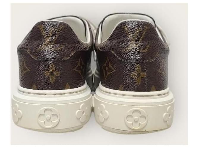 Louis Vuitton Sneakers Timeout in canvas Monogram Marrone - vista 7