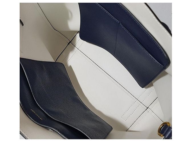 Burberry Große Leder-Gürteltasche Blau - Ansicht 9