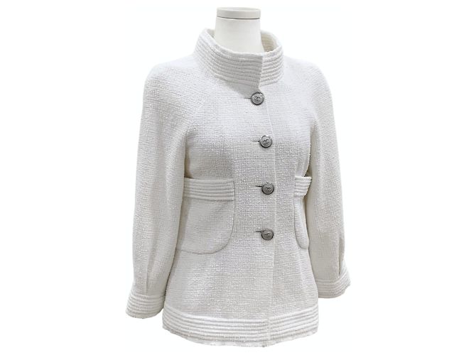 Chanel Chaqueta de Tweed con Botones Logo CC Blanco - vista 2