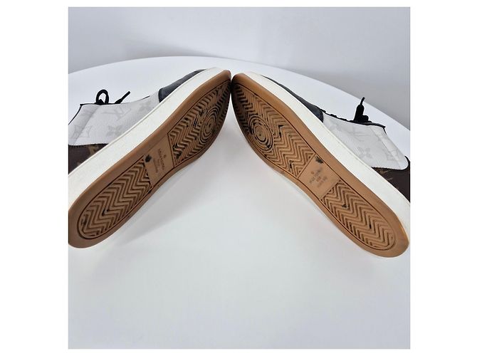 Louis Vuitton Sneakers Rivoli Monogram Argento - vista 10