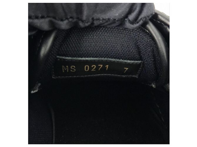 Louis Vuitton Sneakers Rivoli Monogram Argento - vista 9
