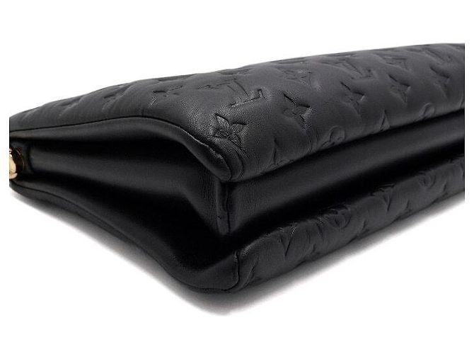 Louis Vuitton Borsa a tracolla e crossbody Coussin MM Black Chain Nero - vista 9