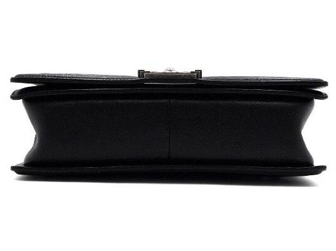 Chanel Bolsa de ombro e transversal com aba e corrente prateada Preto - vista 9