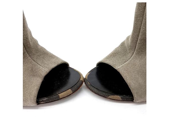 Giuseppe Zanotti Scarpe con tacco in camoscio open toe Marrone - vista 2