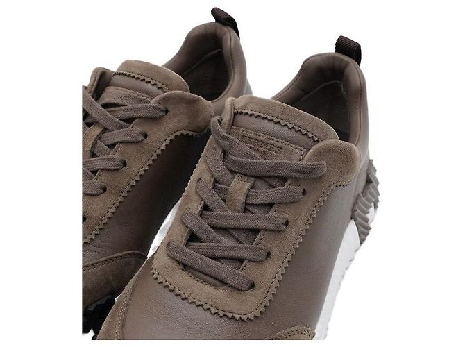 Hermès Baskets Bouncing en cuir et daim Marron - vue 5