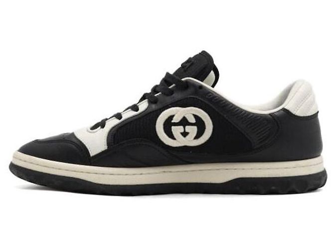 Gucci Herren-Sneaker aus schwarzem Leder mit Interlocking-Design - Ansicht 4