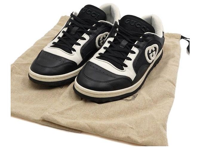 Gucci Herren-Sneaker aus schwarzem Leder mit Interlocking-Design - Ansicht 8