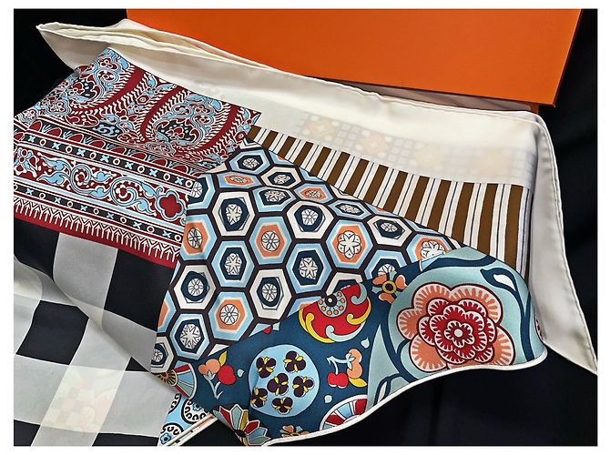 Hermès Pañuelo de seda triangular gigante Sarasa Multicolor - vista 5