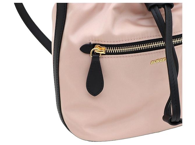 Burberry Borsa a secchiello in nylon con coulisse e borsa a tracolla Rosa - vista 5
