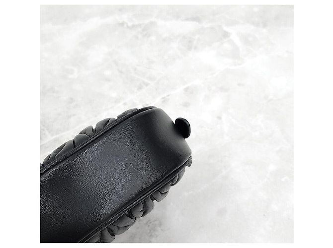 Miu Miu Borsa a tracolla multi Round Matelassé Logo Strap Nero - vista 6