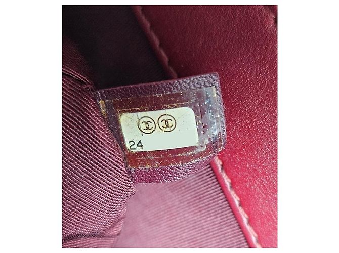 Chanel Borsa a tracolla in pelle bordeaux con patta e catena - vista 13