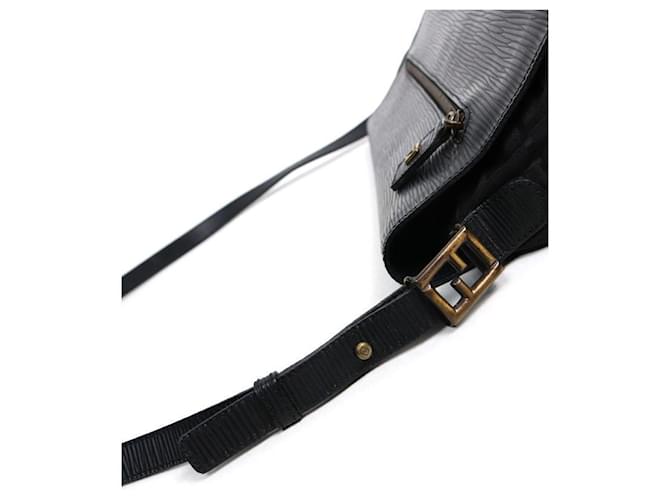 Fendi Borsa a tracolla con patta Juka nera Nero - vista 7
