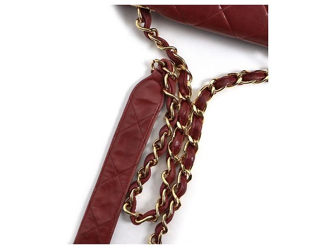 Chanel Bolsa de ombro de pele de cordeiro acolchoada com aba e corrente vermelha Vermelho - vista 11