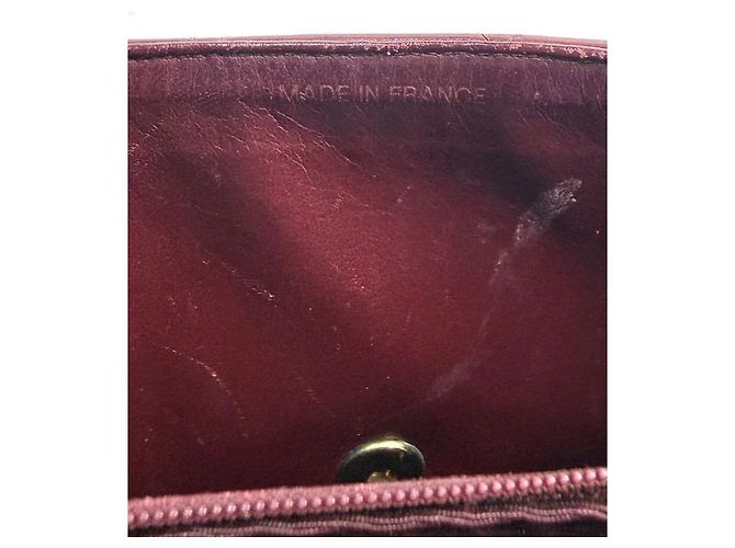 Chanel Bolsa de ombro de pele de cordeiro acolchoada com aba e corrente vermelha Vermelho - vista 13