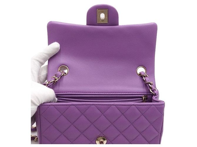 Chanel Mini borsa a tracolla Classic Flap in pelle d'agnello viola con catena oro champagne Porpora - vista 7