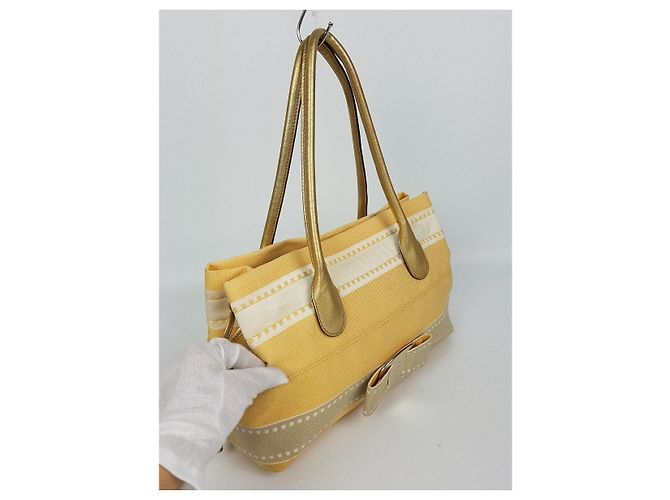 Borsa a tracolla in tela Salvatore Ferragamo Vara Bow Giallo - vista 3