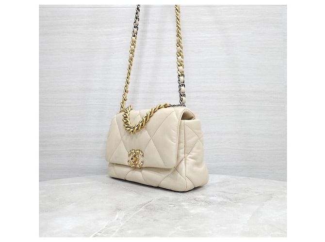 Chanel Medium Chain Flap Bag aus Lammleder Beige Series Braun - Ansicht 2