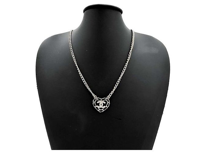 Chanel Halskette mit Herz-Logo Golden - Ansicht 2