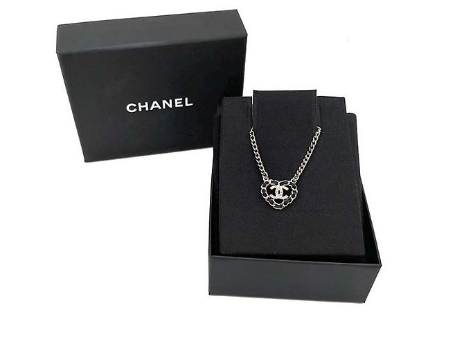Chanel Halskette mit Herz-Logo Golden - Ansicht 5