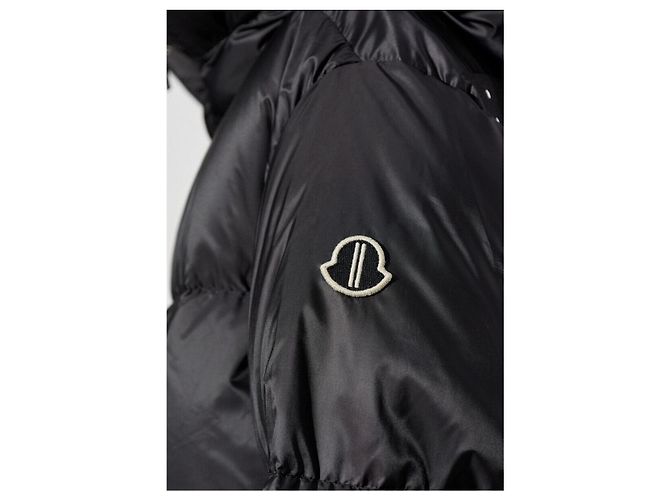 Moncler CYCLOPIC Hooded Down Coat Black - view 7