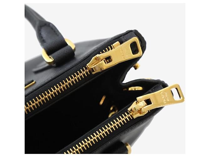 Prada Mini borsa tote a tracolla Saffiano nera Nero - vista 7