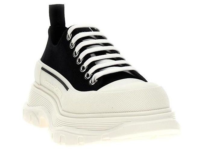 Alexander Mcqueen Scarpe con Lacci Tread Slick - vista 5