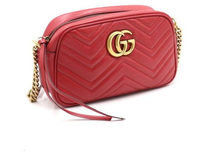Marmont Gucci Kleine Matelassé Schultertasche oder Crossbody-Tasche mit Kette - Ansicht 3
