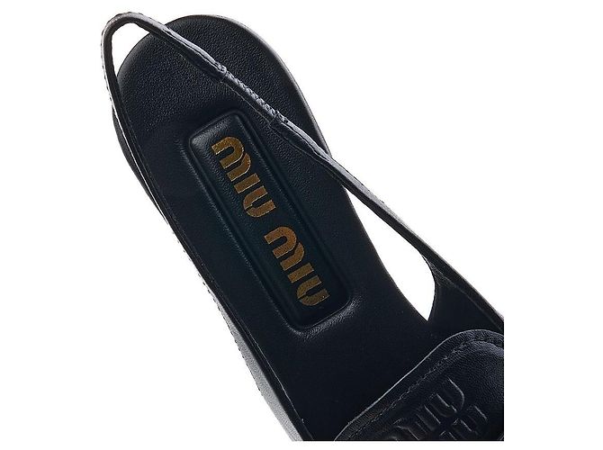 Miu Miu Décolleté slingback in pelle con logo da donna XUQ Nero - vista 7