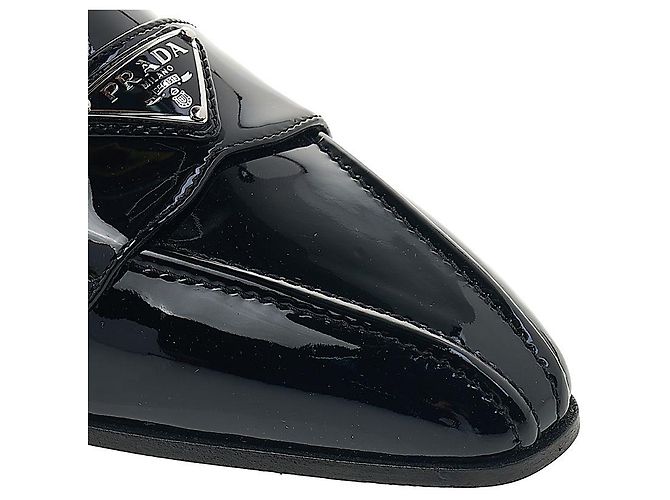 Prada Mocassini in pelle verniciata da donna Nero - vista 9