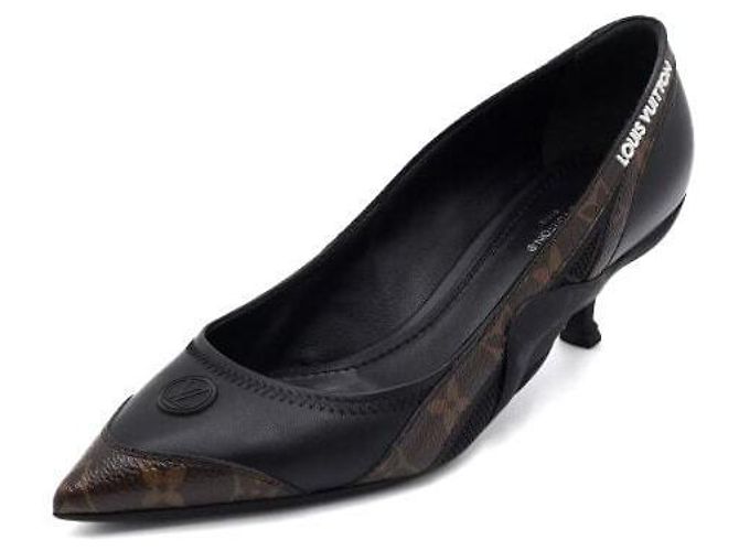 Louis Vuitton Décolleté Monogram Archlight da donna Nero - vista 2