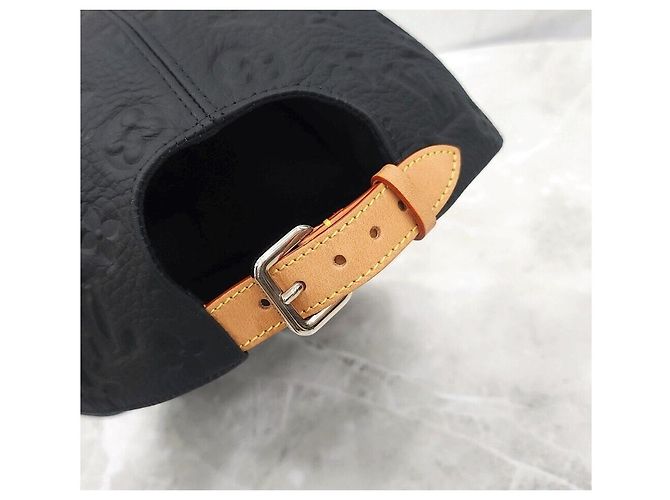 Louis Vuitton Shadow Baseball Cap aus Leder mit Monogramm in Schwarz - Ansicht 4